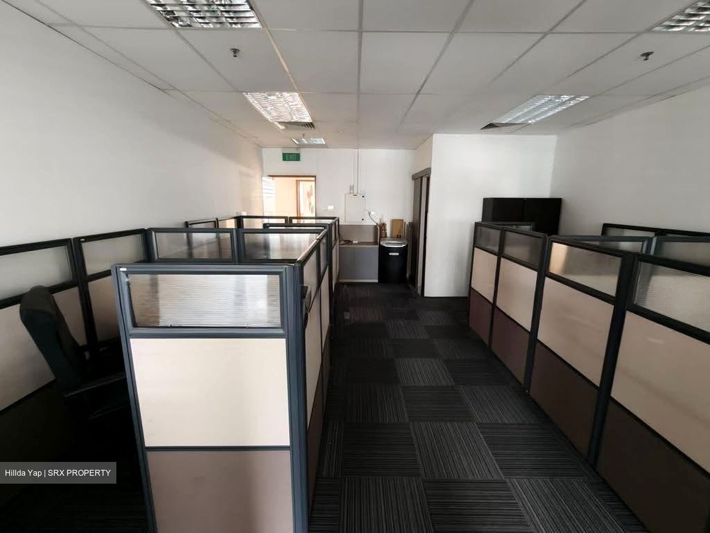 Burlington Square (D7), Office #632834361